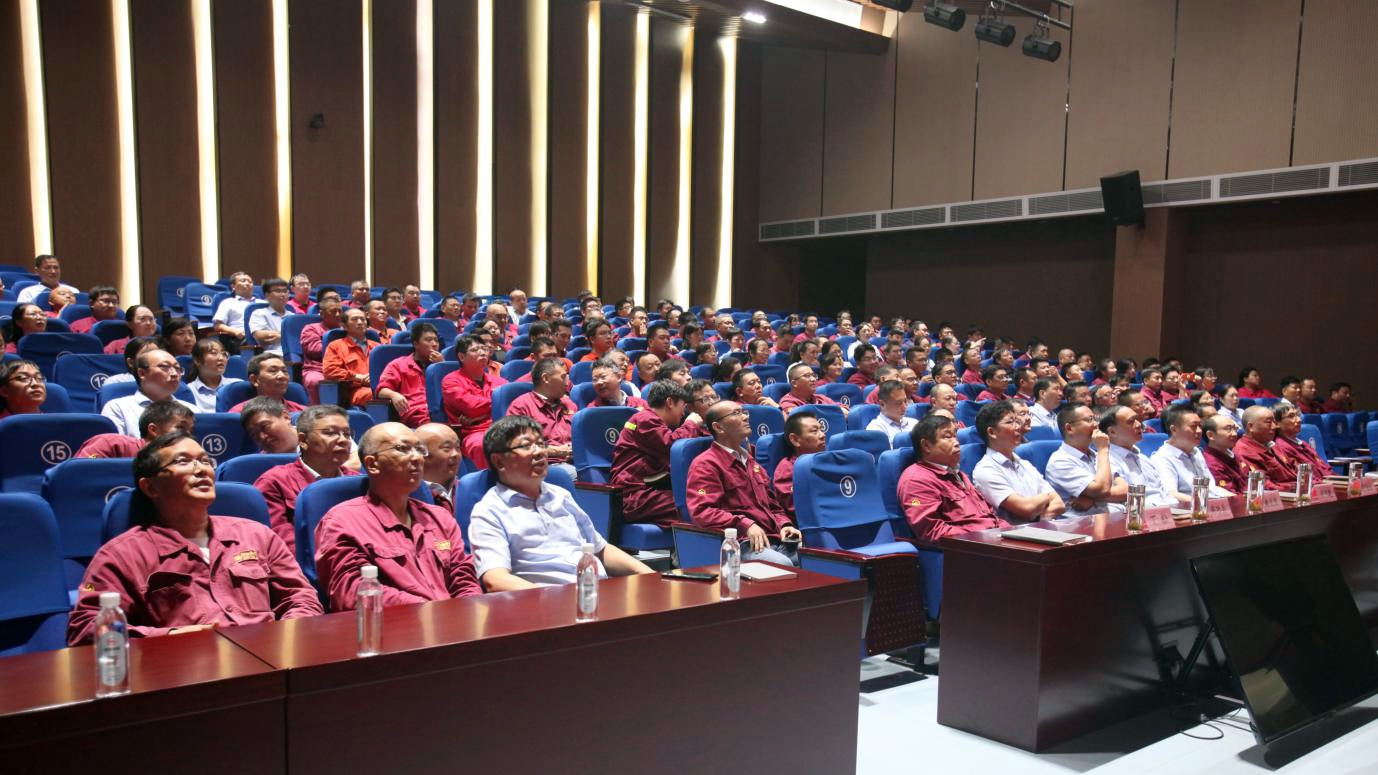 致敬偉大勝利 汲取奮進(jìn)力量 淮鋼集中收看紀(jì)念中國人民抗日戰(zhàn)爭 暨世界反法西斯戰(zhàn)爭勝利80周年大會(huì)